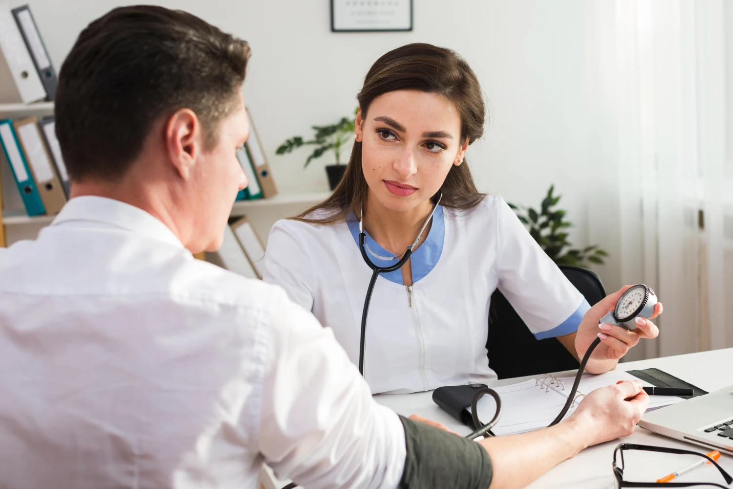 How Online Pharmacist Services Are Transforming GP Practices in England